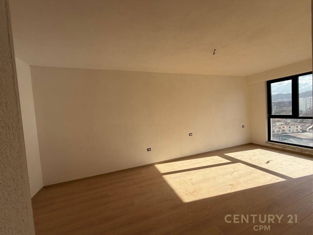 Apartament 2+1 + post parkimi!