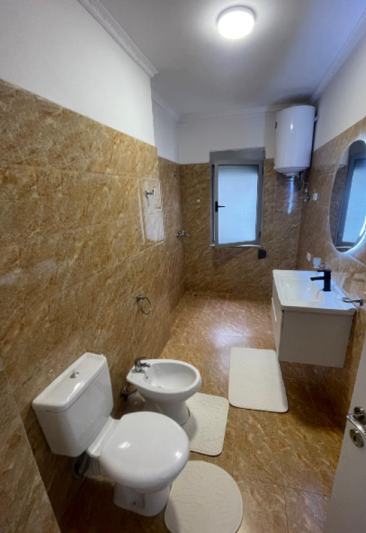 🏢 Shitet Apartament 2+1 – EJA Studio, Astir