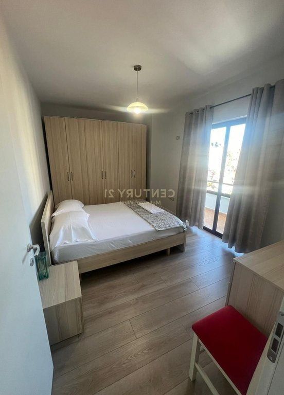 Affittasi 2+1 in Via Barrikadave!