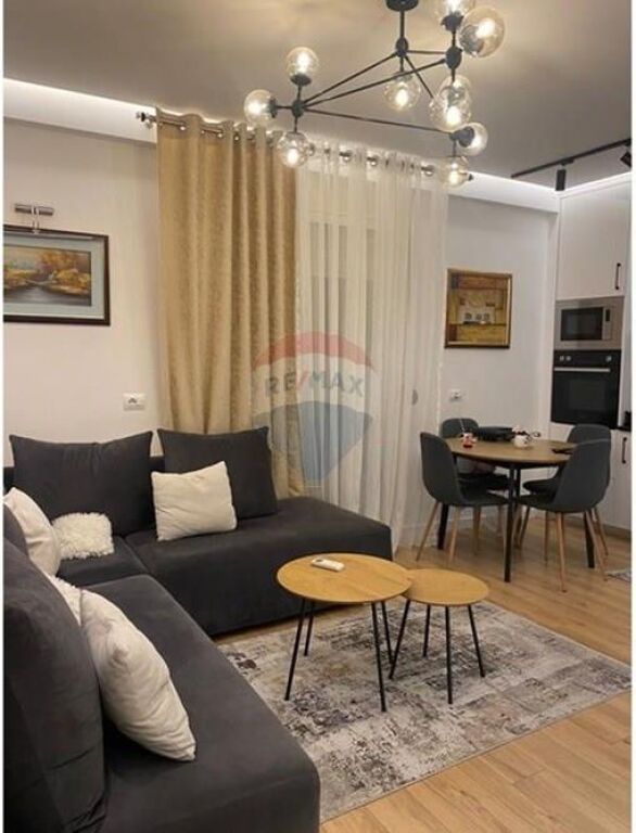 Jepet me Qira Apartament 1+1 te Liqeni i Thate