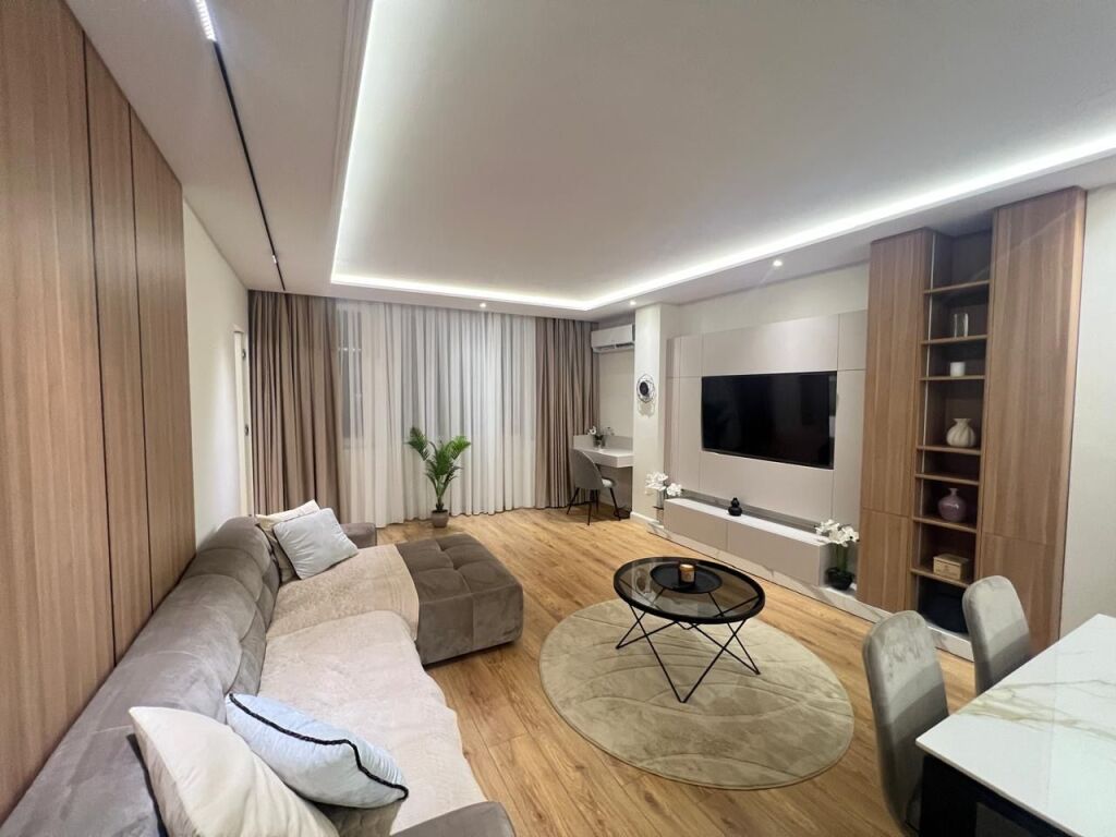 In affitto 1+1 Via Kavaja 800€