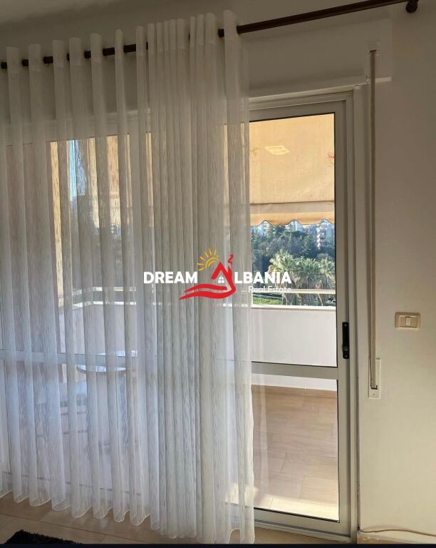 Appartamento 1+1 in affitto vicino al Giardino Botanico presso Pastel (ID 42111522)