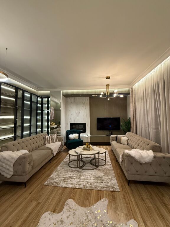 Apartment 2+1 including parking space for rent at park gate!