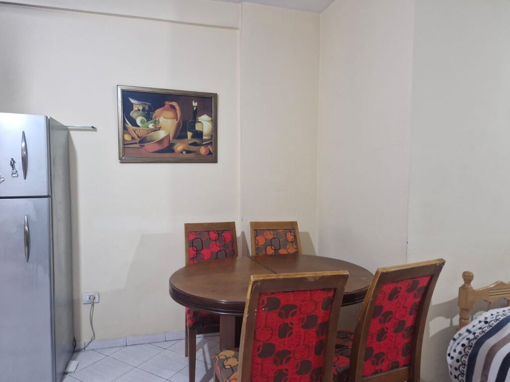 Jepet Me Qera Apartament 1+1+1 Ballkon