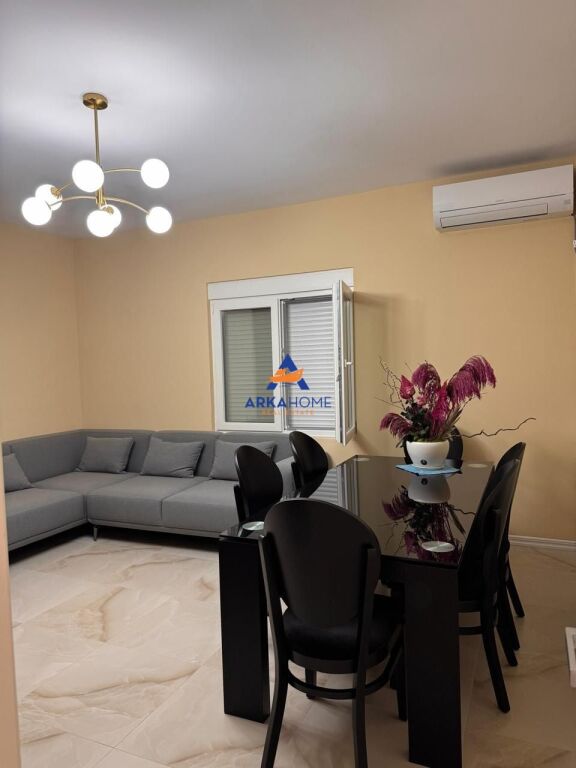 FOR RENT 2+1 AT THE BRIGADES BUILDING 100,000 LEKE