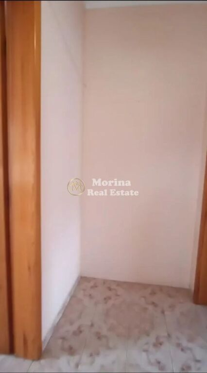 Qera | Shtëpi private 1 + 1 | Oxhaku | 300 €/muaj