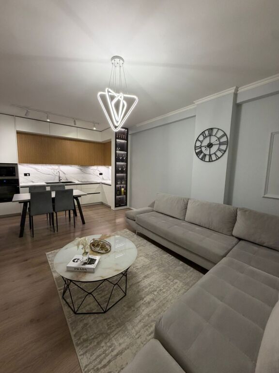 Apartament 1+1 me qira prane radisonit