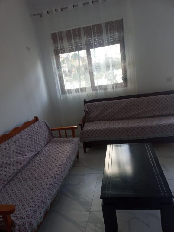 APARTAMENT 2+1. 35000 LEKE.ASTIR,BAR ARTISTI