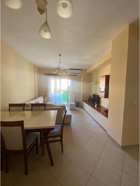 Jepet me Qira Apartament 2+1+2 – Zogu i Zi