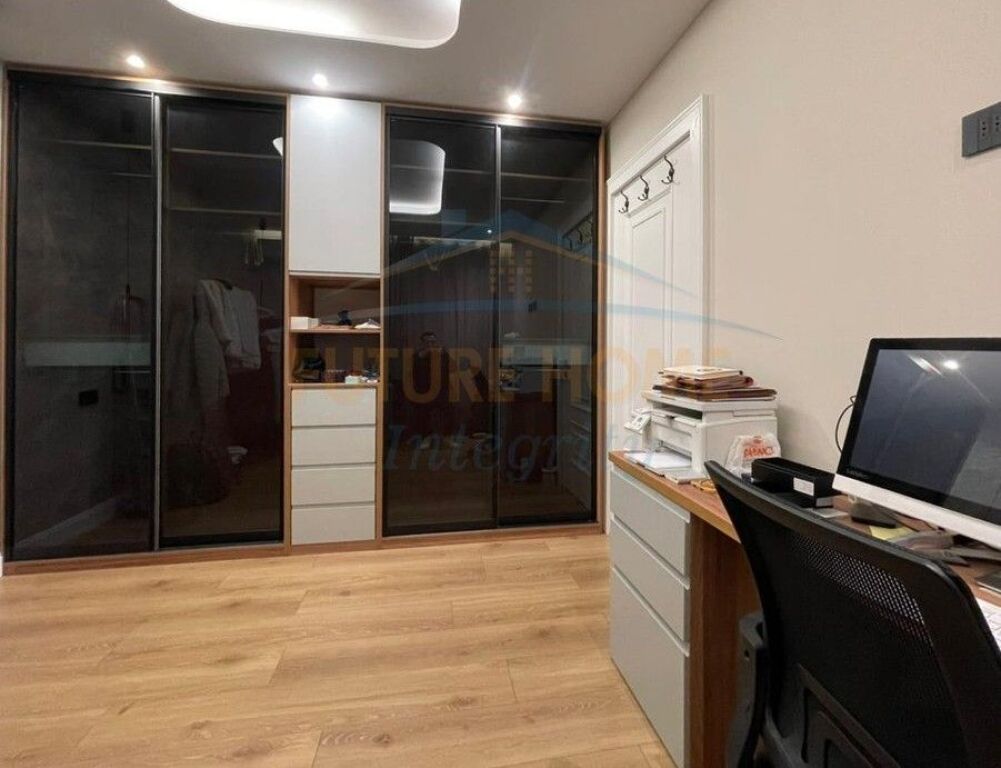 Rent, Apartment 2+1+2, Shallvaret, Tirana.