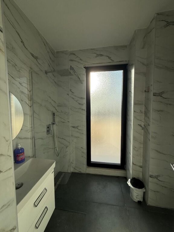 Apartament 2+1+2+verande , Siri Kodra