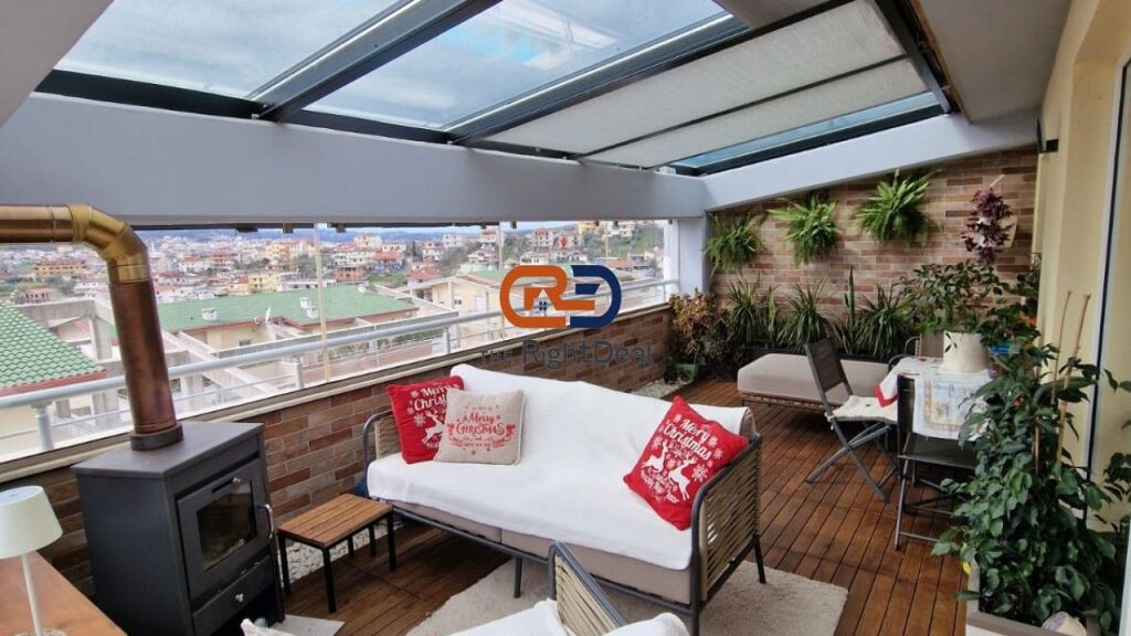 Tek Kompleksi Touch of the Sun, Jepet me Qera Super Penthouse Bashke me Post Parkimi