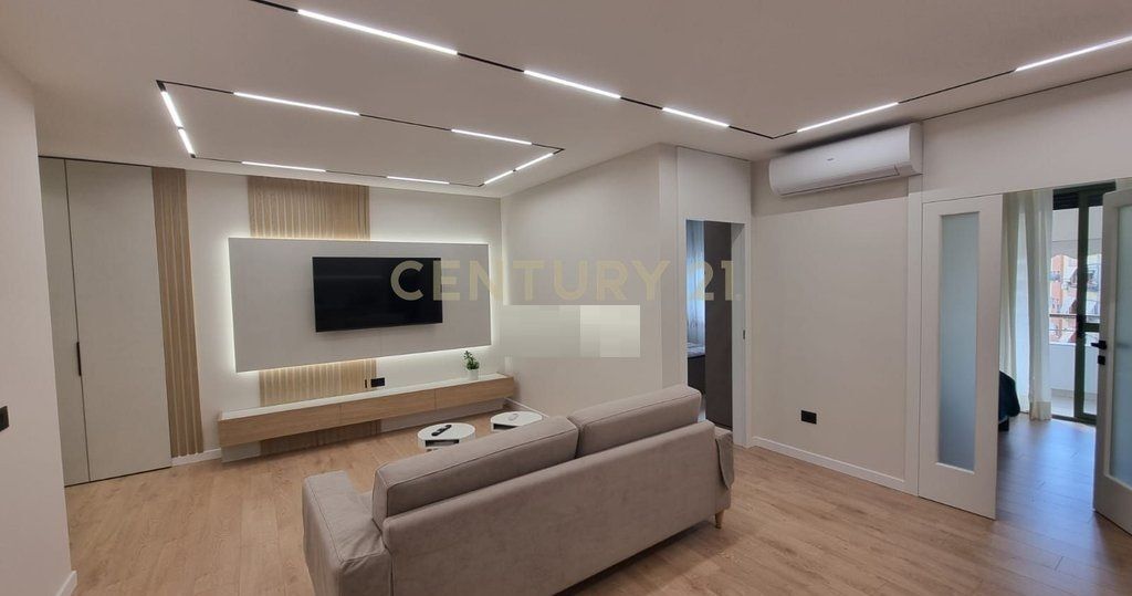 Apartament 2+1 Me Qira në Komuna e Parisit