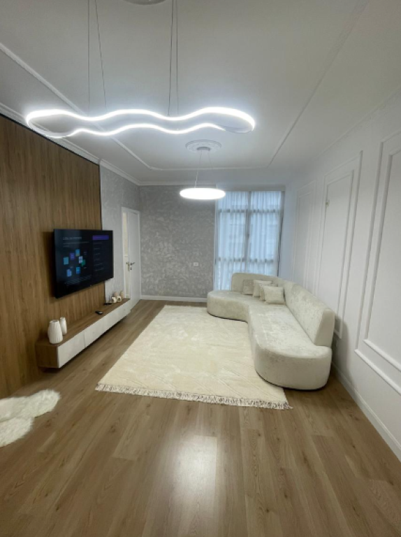 🏢 Shitet Apartament 2+1 – EJA Studio, Astir