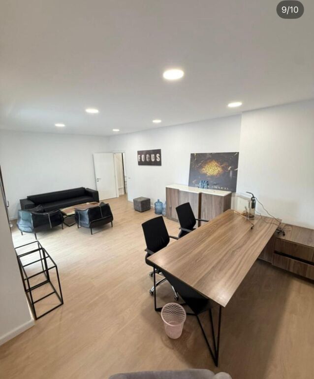 Japim me qira Zyre tek Kompleksi Delijorgji