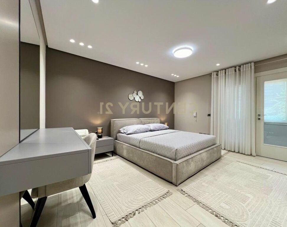 QIRA, APARTAMENT PREMIUM 2+1 NE QENDER, SHESHI SKENDERBEJ