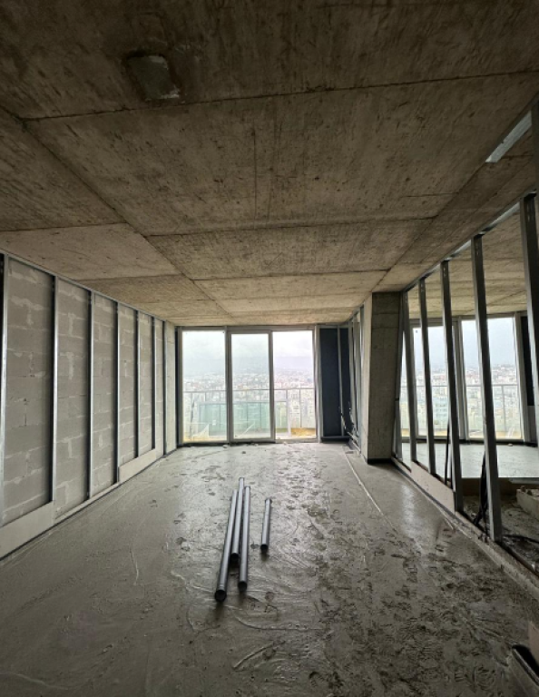 🏢 SHITET APARTAMENT 3+1 + 2 TUALETE 📍 Tirana’s Rock – Sheshi Skënderbej  