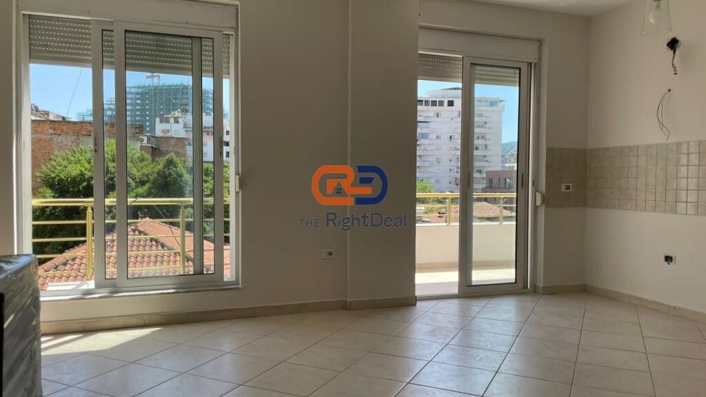 In Via Kavaja, Appartamento 2+1+2 In Affitto Per Ufficio O Residenza!!!