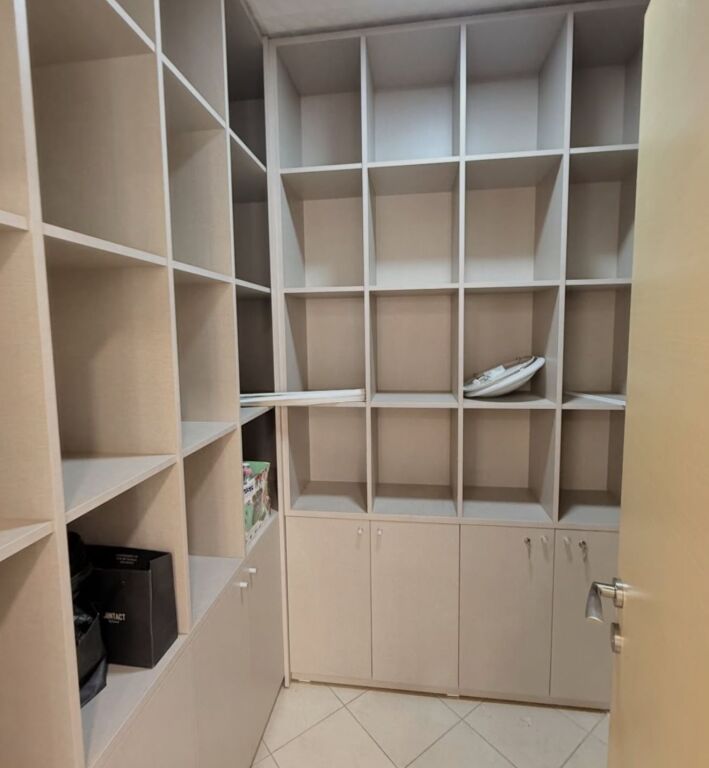 Affittiamo Spazio per Ufficio presso il Complesso Delijorgji