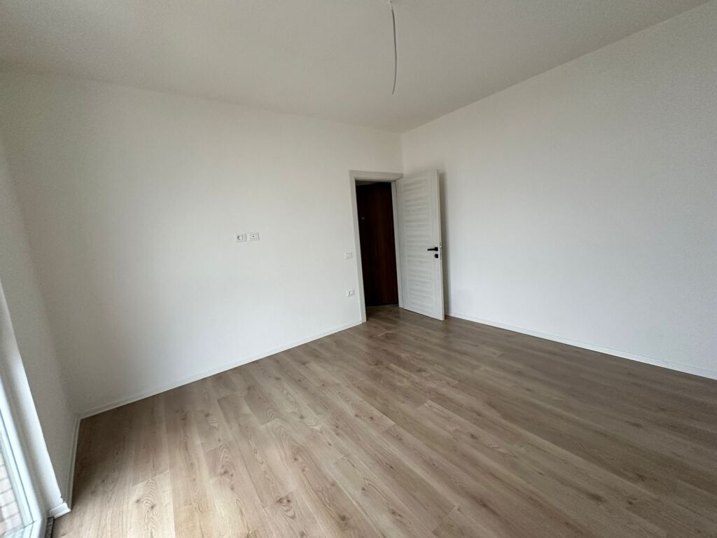 Apartament 1+1 per shitje ne Paskuqan