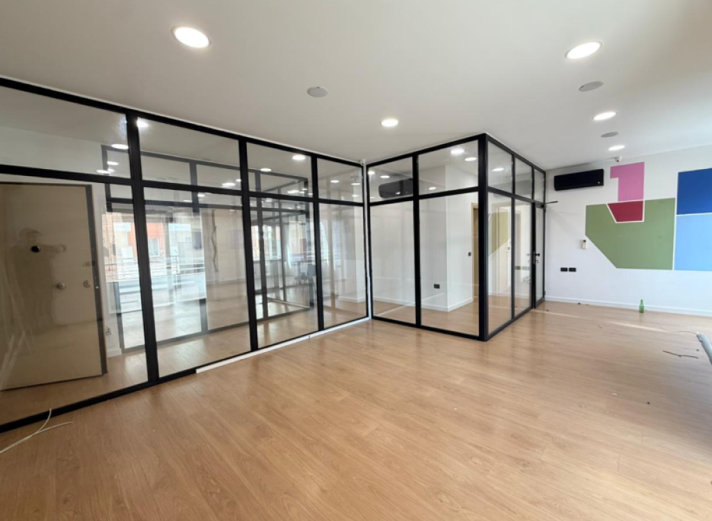 🏢 Ufficio in Affitto – Delijorgji