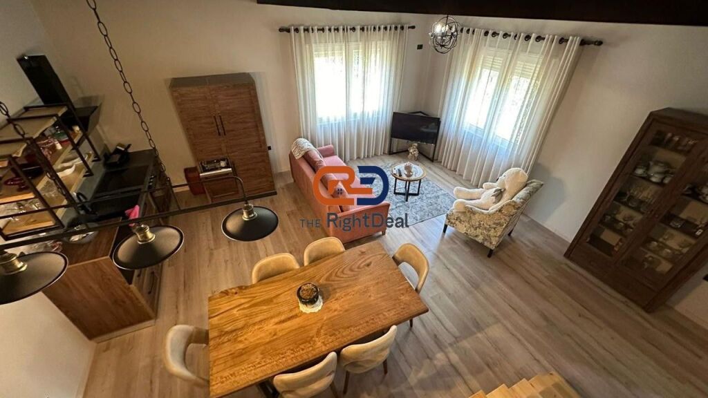 Ne Petrele, Jepet Vile Me Qira Me Pamje Fantastike!