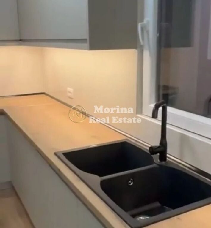 Affitto | Appartamento 2 + 1 | Xhamlliku | 800 €/mese