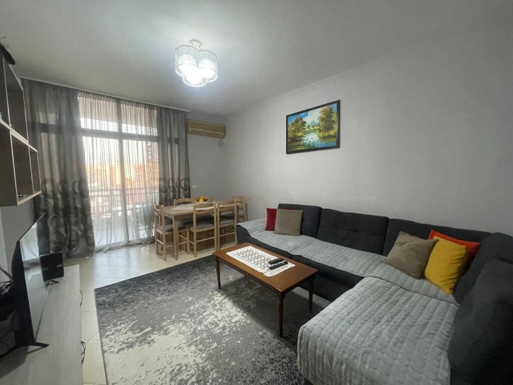 Apartament 2+2 me qira ne Astir
