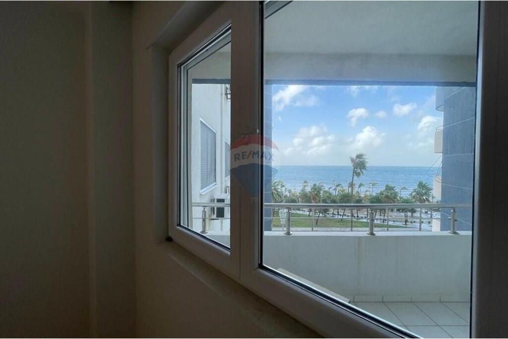 🌊🏡 APARTAMENT 2+1 PËR SHITJE – LUNGOMARE, VLORË