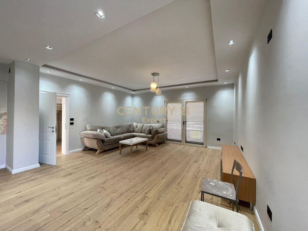 FOR RENT 2+1 APARTMENT VILLA FLOORS NEAR THE BRIGADE PALACE!!!