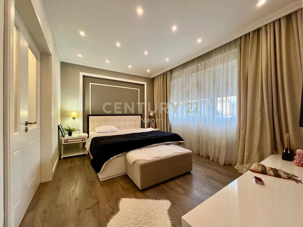 QIRA, APARTAMENT MODERN 2+1+2 me 2️⃣ POSTE PARKIMI‼️