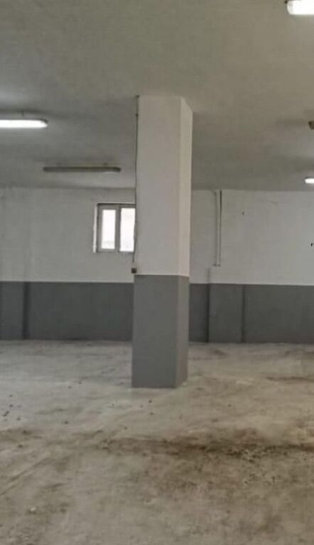 MAGAZINE ME QERA 179 M2 21 DHJETORI 90.000 LEKE