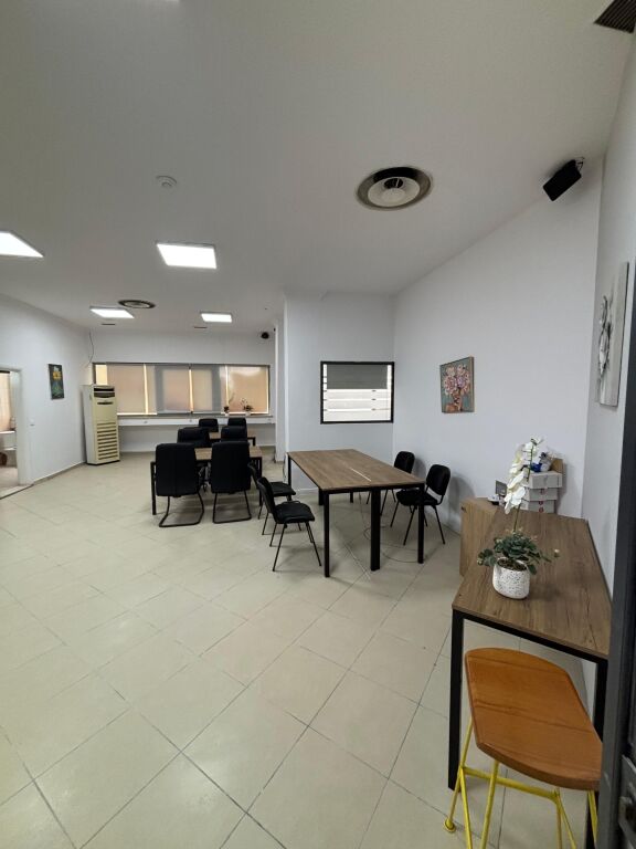 📌 Jepet me qira zyre e kompletuar me qira Perballe Delijorgjit