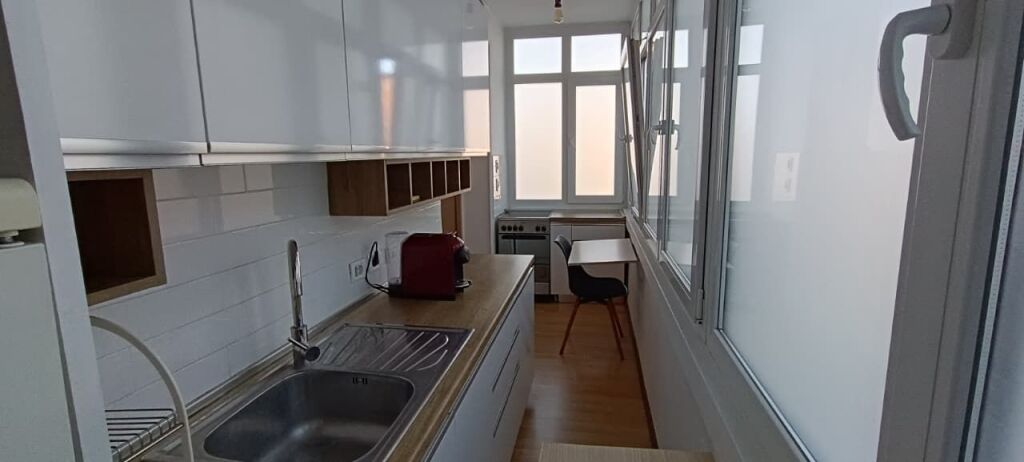 VENDIAMO APPARTAMENTO 1+1 VICINO AL CAFFÈ FLORA ( VIA MINE PEZA )