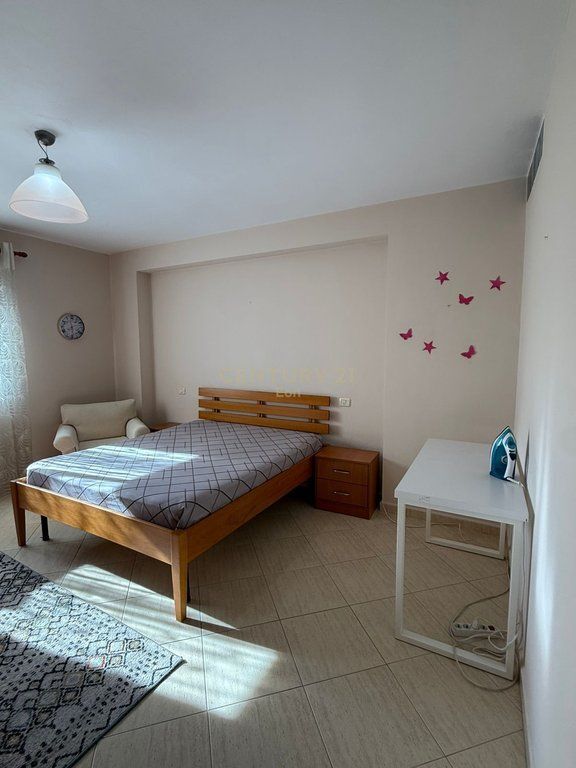 JEPET APARTAMENT 2+1+2 ME QIRA PRANE KAZAZIT NE DURRES!