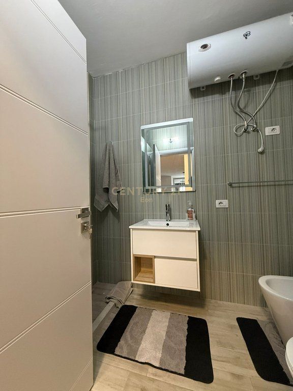 Apartament 2+1+2 Me Qira me Pamje Deti, Vollga Durrës - 850€ | 100 m²