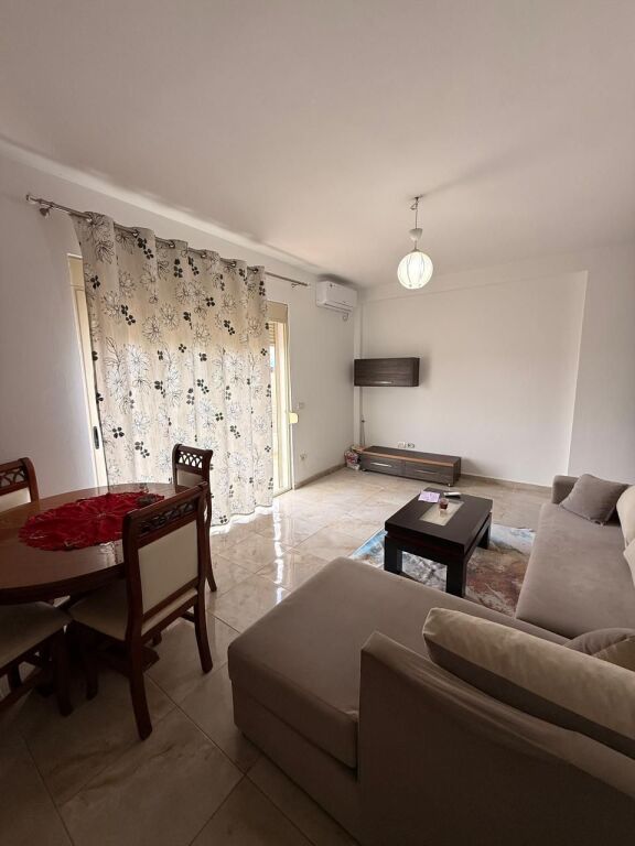 JEPET ME QERA APARTAMENT 1+1 ISH RAJONI,DURRES