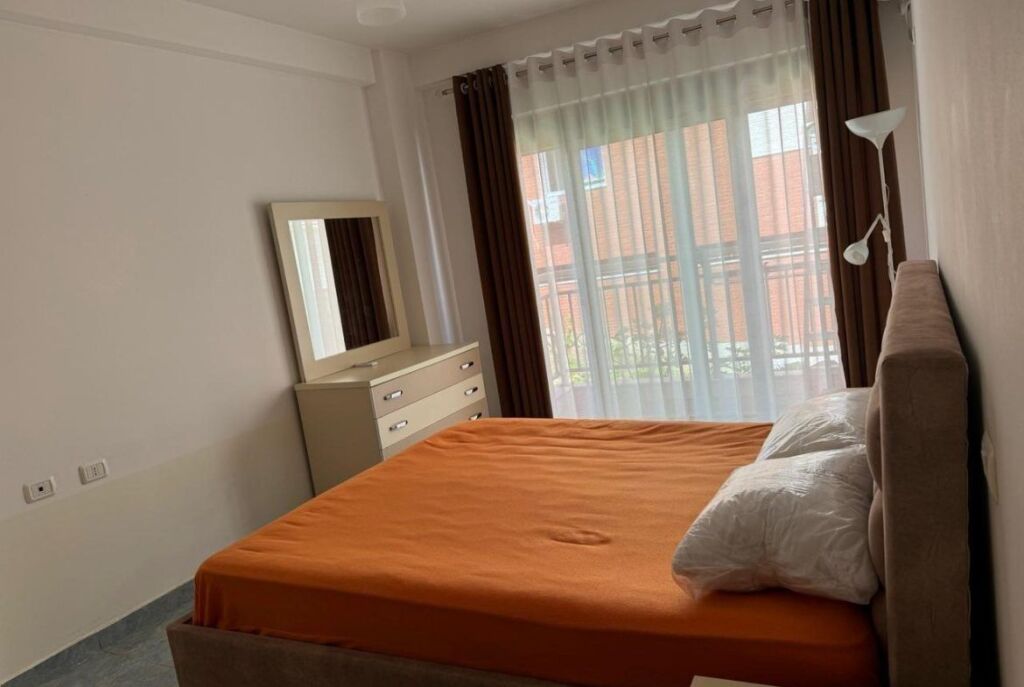 VENDESI APPARTAMENTO 1+1 LIQENI THATE 169.000 EURO