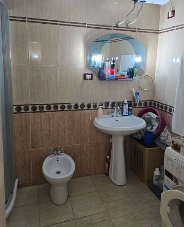 Apartament 2+1+2+Post Parkimi Në Shitje në Irfan Tomini, Tiranë - 320,000€ | 130 m²