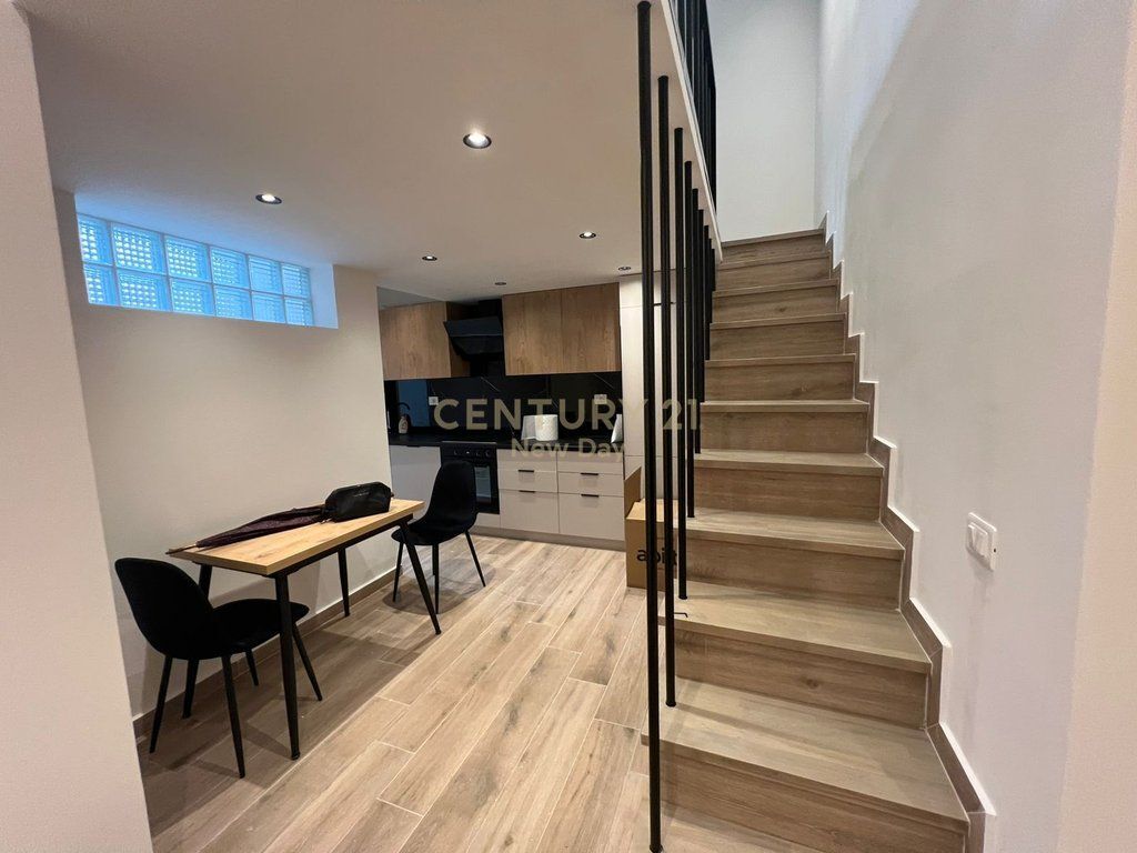 LOFT FOR RENT NEAR PRIMAVERA SQUARE!