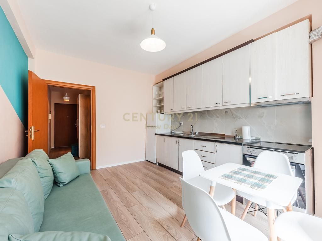JEPET ME QIRA APARTAMENT 1+1 NE QENDER!