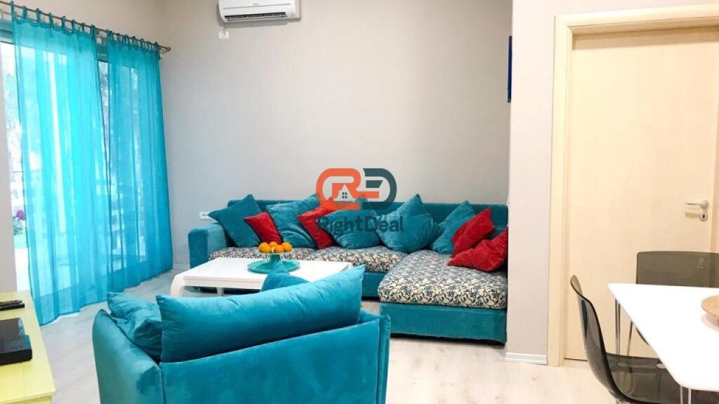 Ne Gjirin E Lalezit, Rezidenca Lura 1, Shitet Dublex Me Oborr I Ndare Ne 2 Apartamete 2+1 Perfekte Per Investim !