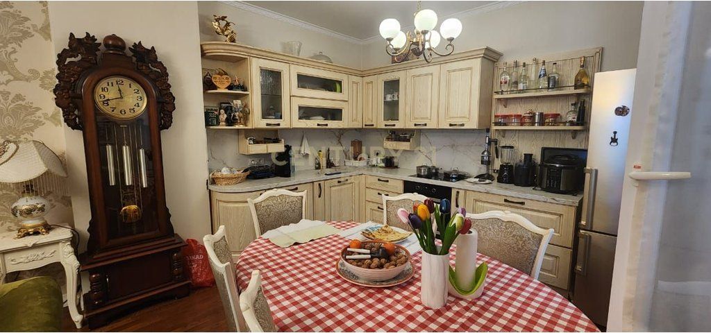 JEPET ME QERA APARTAMENT 2+1+2 PRANE AMFITEATRIT, DURRES !