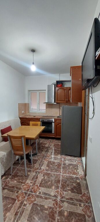 Apartament 1+1 për qera 5 Maji/Concord Center