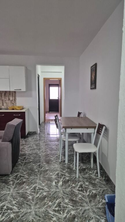 Apartament 2+1, Sheshi Willson!