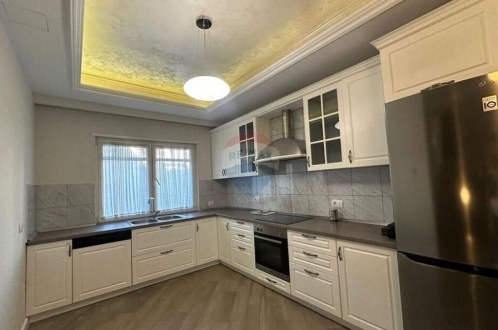 Vilë - Për Qira - Sunrise Rezidencë, Tiranë(ID: 530291003-400)