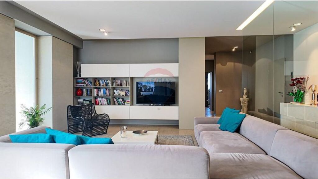 Apartment 3+1+2+Veranda for Sale, Botanical Garden!