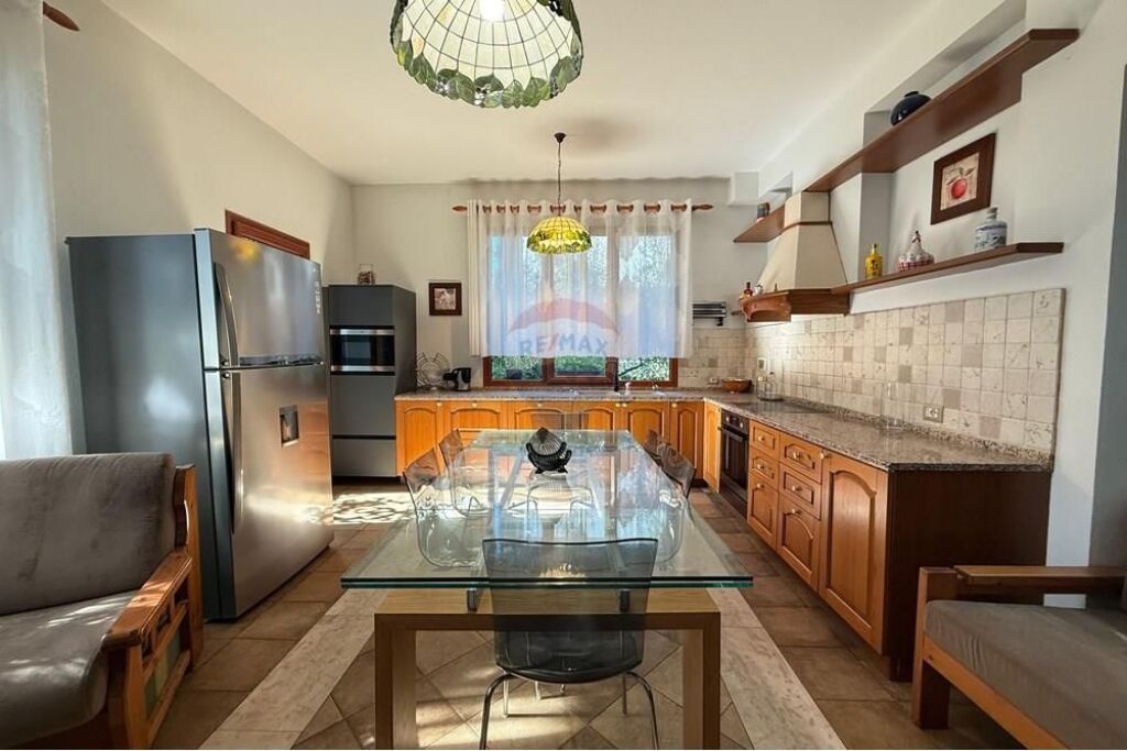 Vilë - Për Qira - Liqeni i Farkës, Tiranë(ID: 530181094-163)