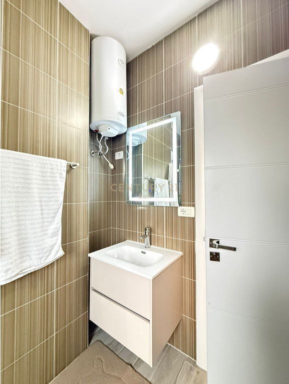 Apartament 2+1+2 Me Qira me Pamje Deti, Vollga Durrës - 850€ | 100 m²