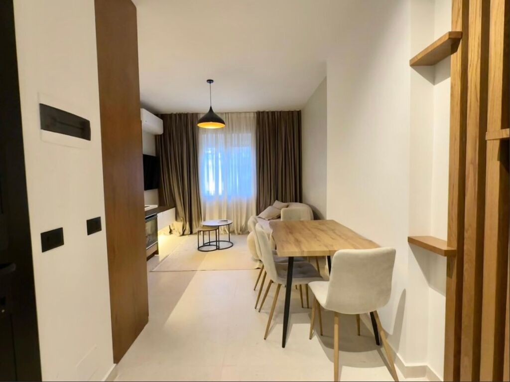 Apartament 1+1 te Libri Universitar, Bllok